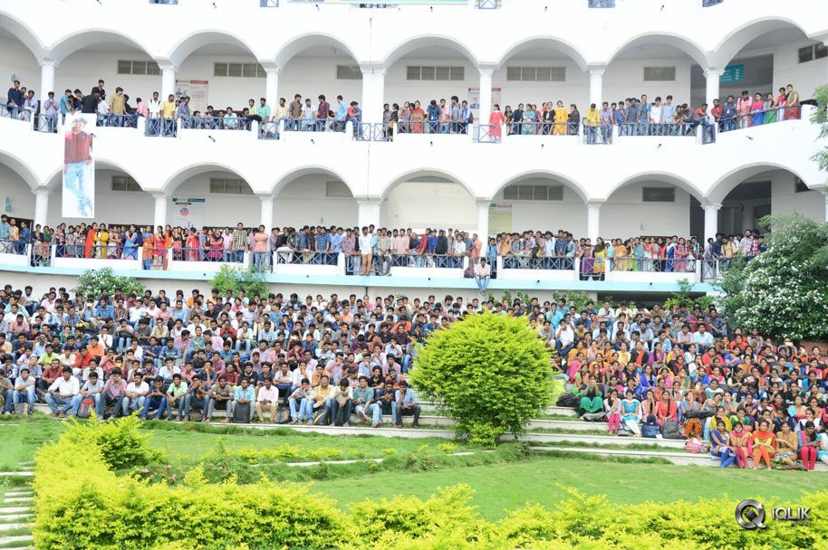 Mahnubhavudu-Movie-2nd-Song-Launch-At-Vignan-College